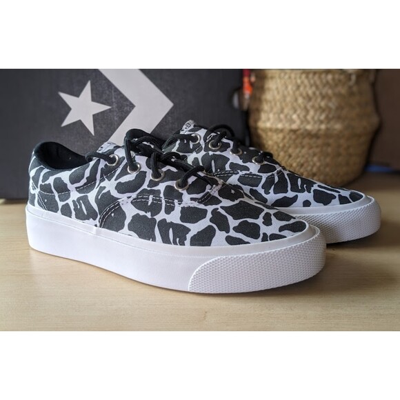 *NEW* Converse Skid Grip OX Animal Print Unisex Low Top Sneakers W7.5 M6 - Picture 1 of 11